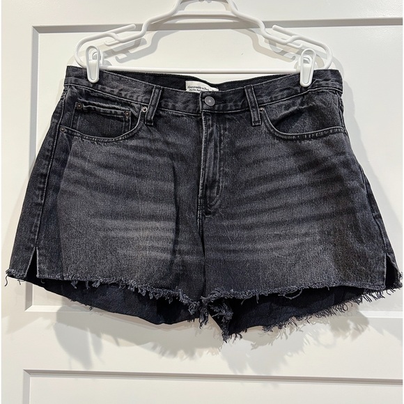 Abercrombie & Fitch Pants - Abercrombie & Fitch boyfriend shorts